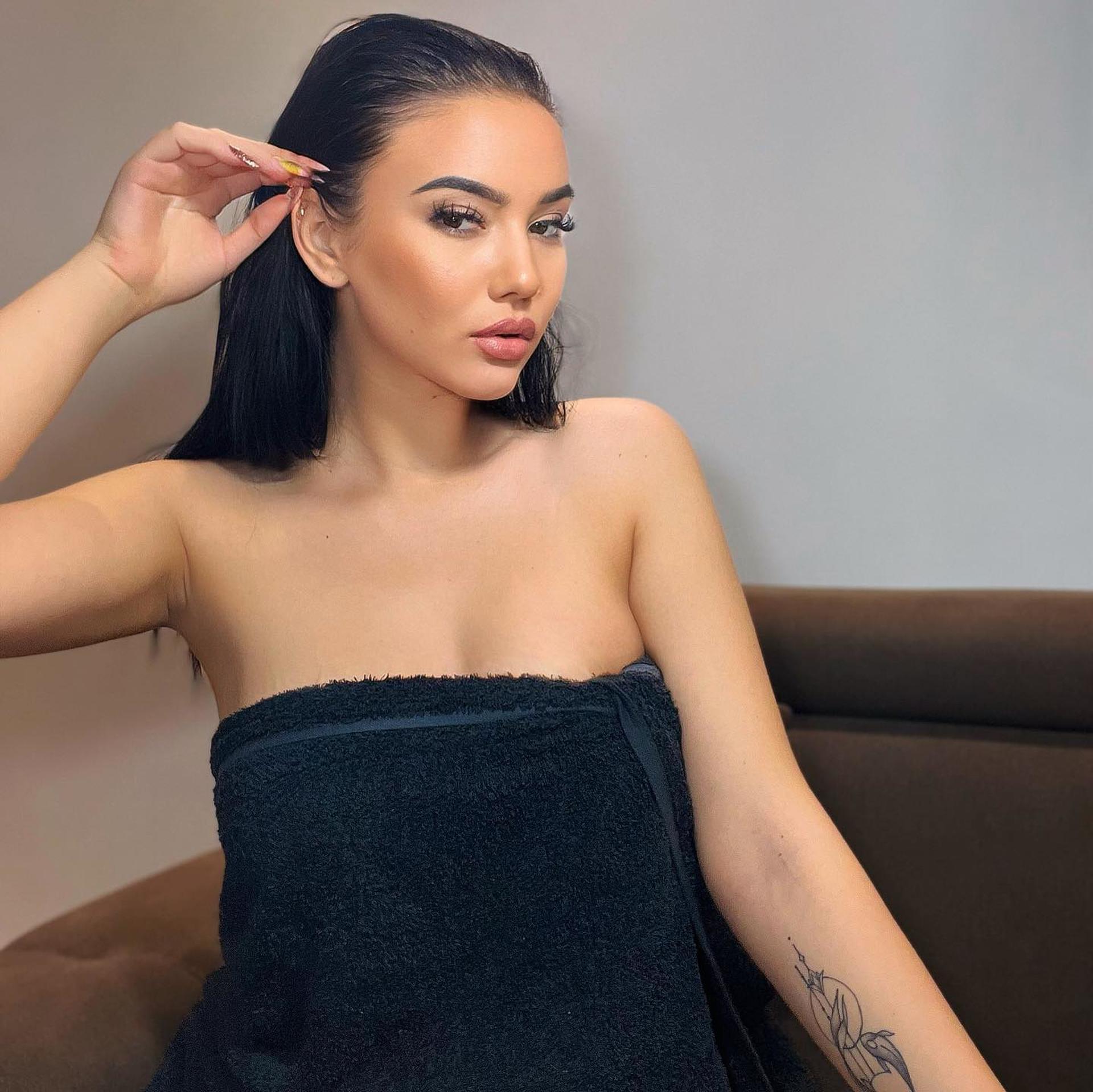 Alina Mihaela S / alina03m Fugas desnudas de OnlyFans 1