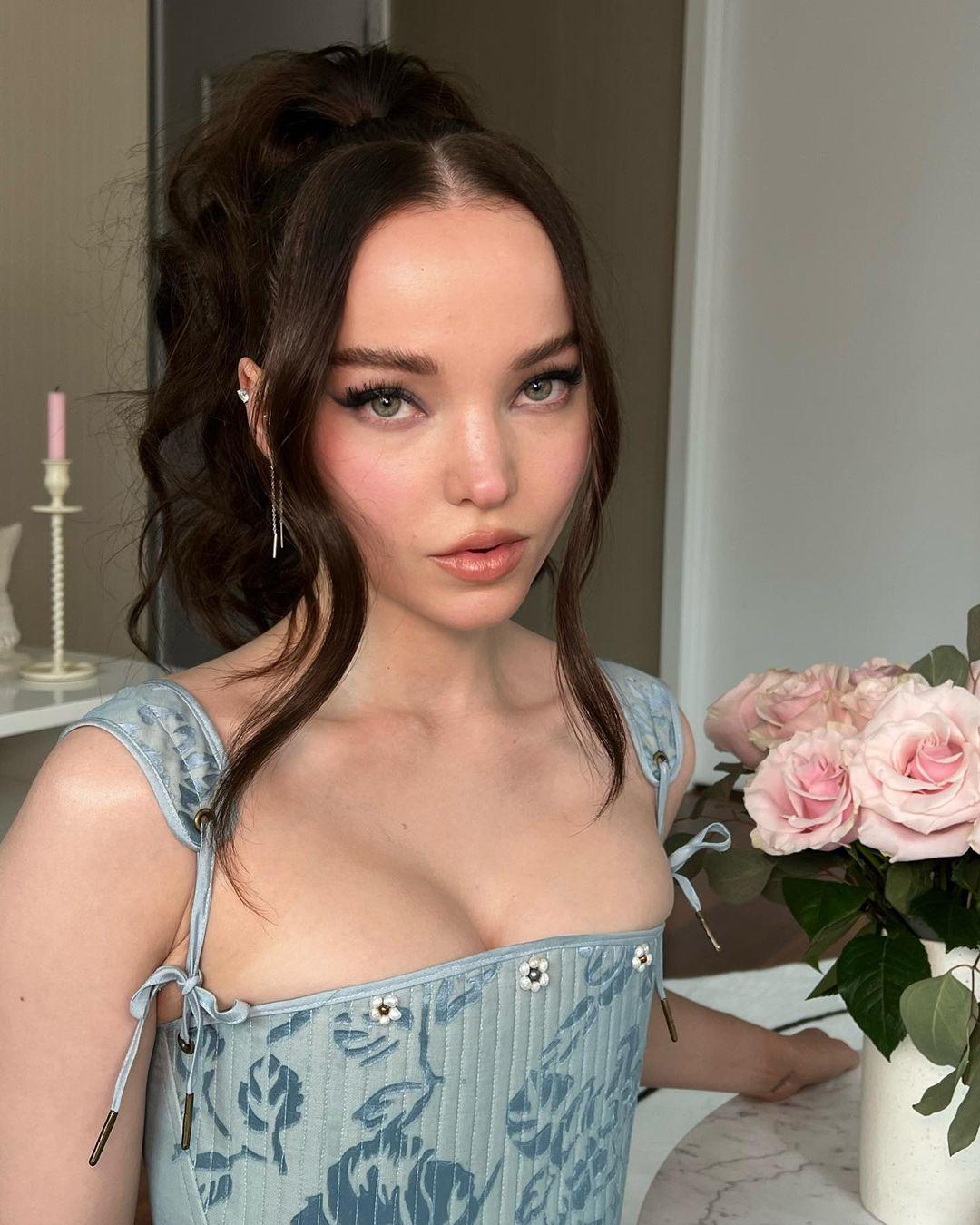 Dove Cameron / darkwingdove Filtraciones Nude de OnlyFans 1