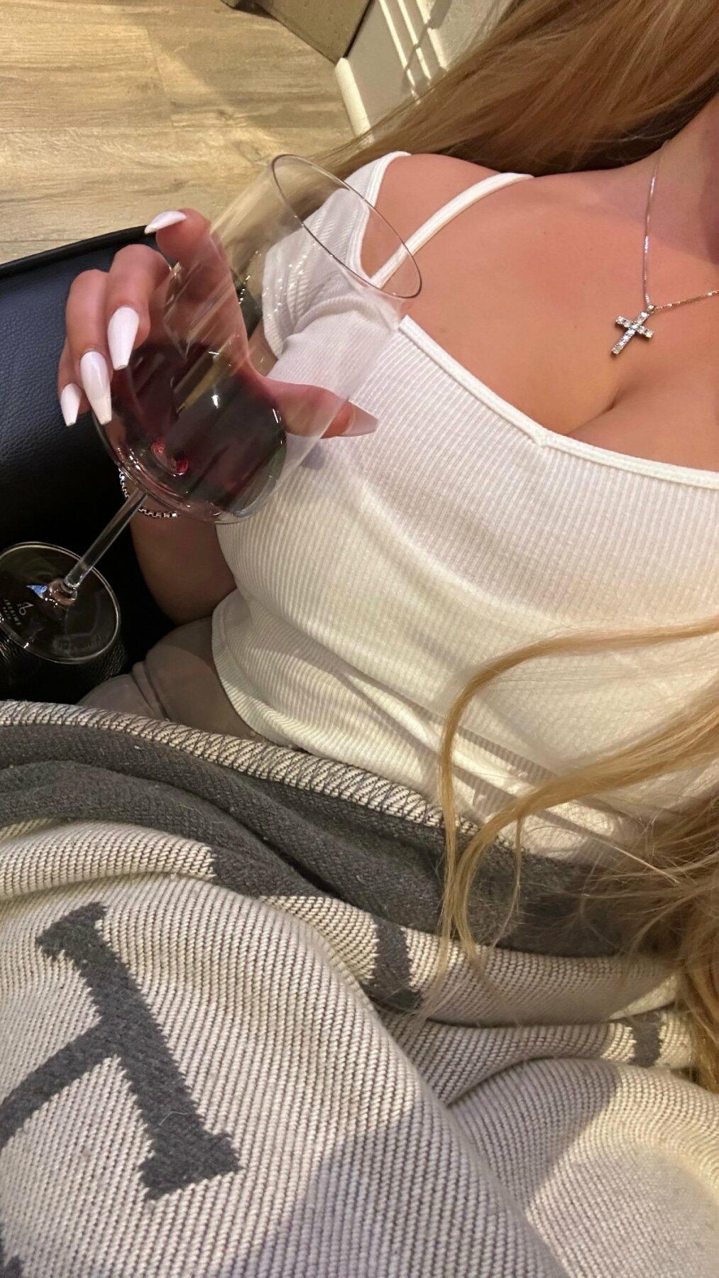 Elizabeth M / elizabethkm / elizabethnyk Fotos filtradas desnudas de OnlyFans 1