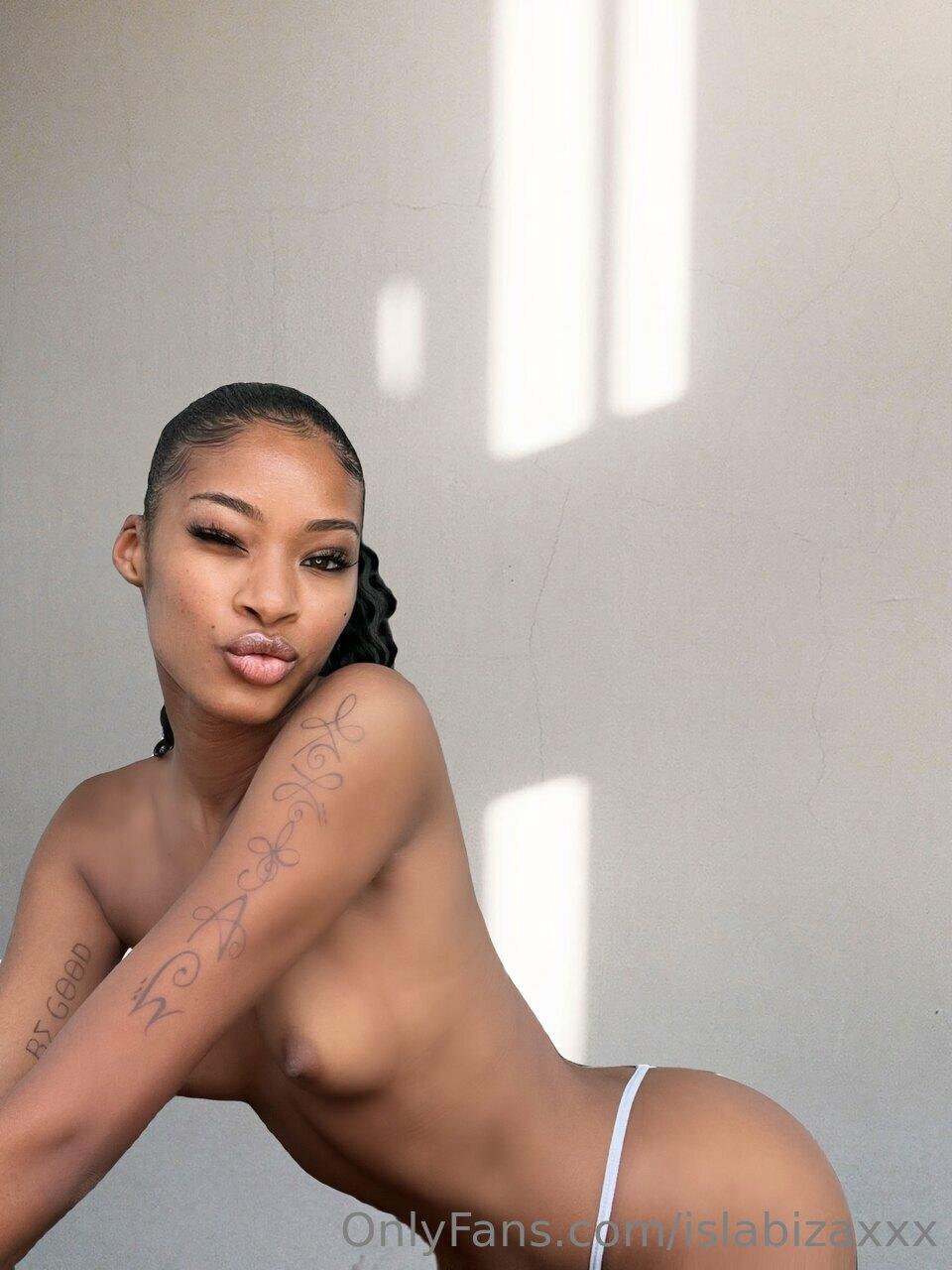 Isla Biza / islabizaxxx Filtraciones Nude de OnlyFans 1