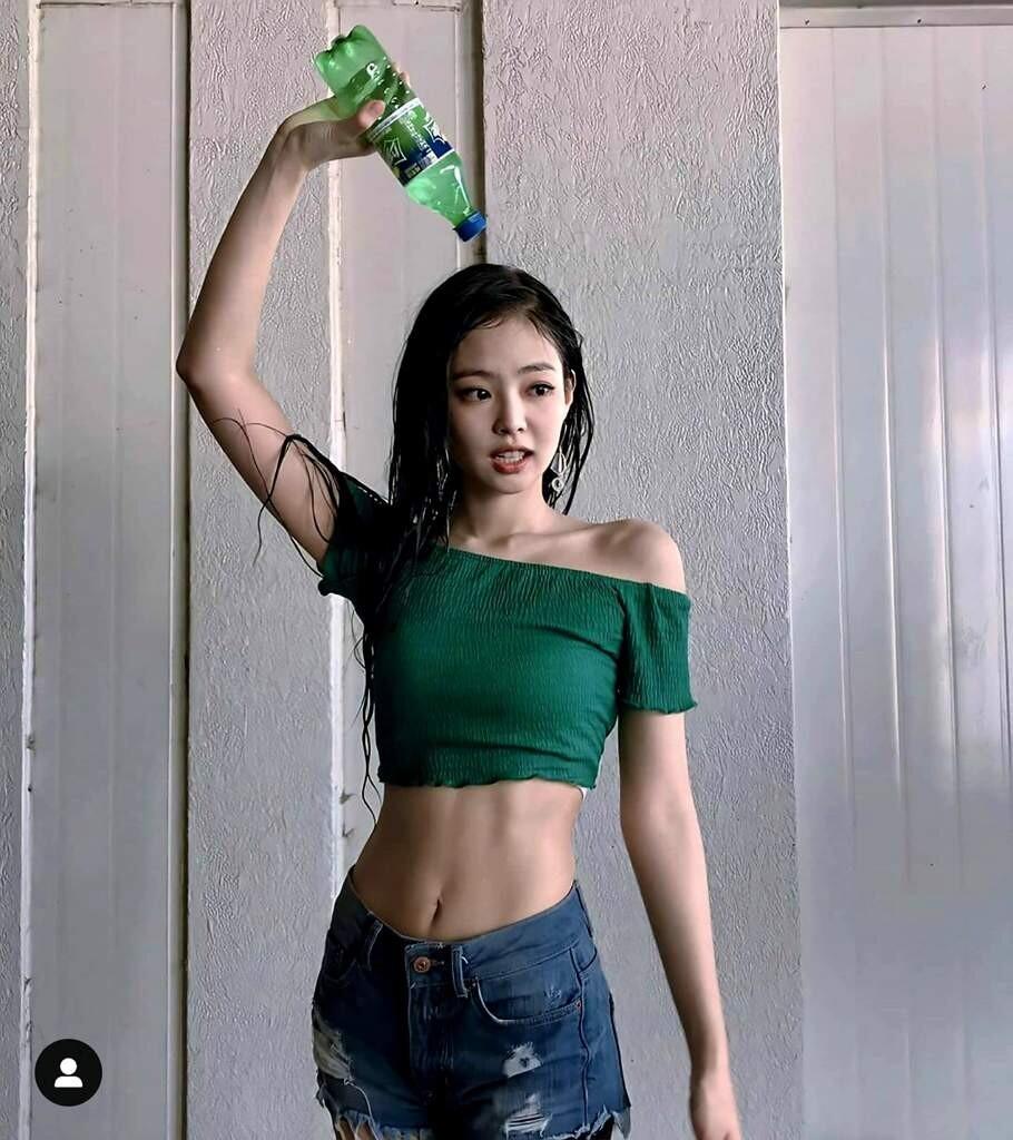 Blackpink / Jennie | BLΛƆKPIИK / sheflieshigh Filtraciones Nude de OnlyFans 1