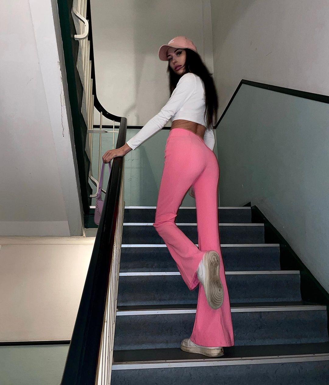 marinaa / marlinskaa Filtraciones Nude de OnlyFans 1