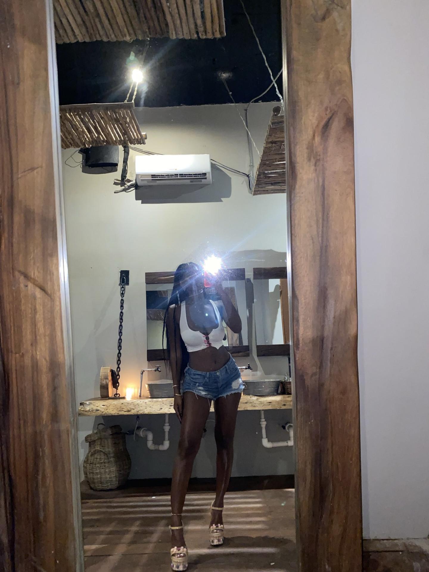 Filtraciones desnudas de Misskellykel en OnlyFans 1