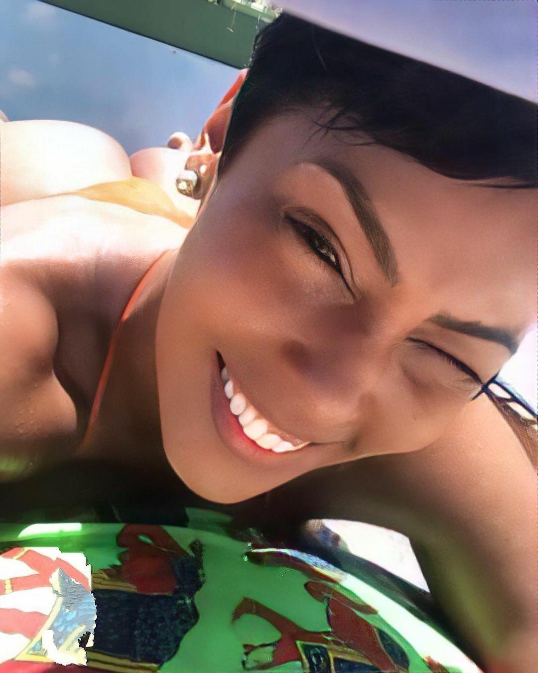Rosiane Pinheiro / rosypinheirotrans Filtraciones Nude de OnlyFans 1