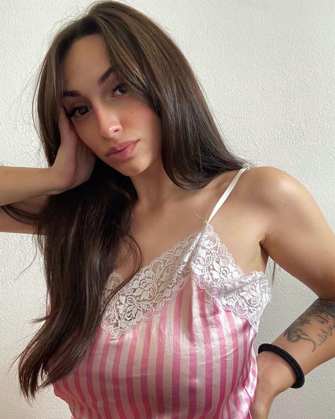 Sara Secciss / sarapiras Filtraciones Desnudas de OnlyFans 1