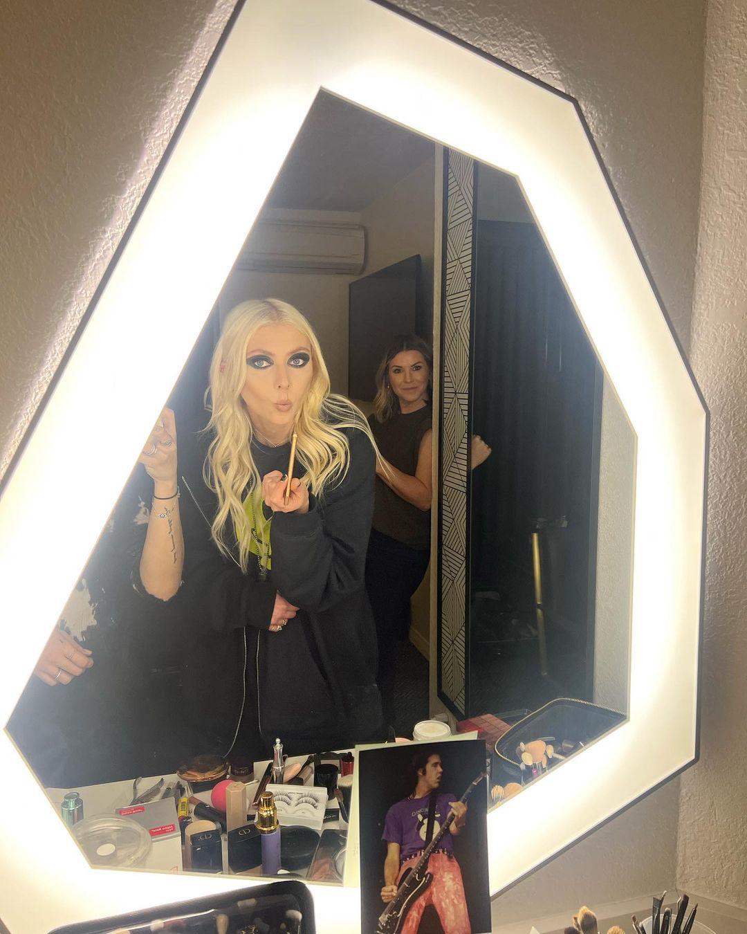Taylor Momsen / aryelsoul Filtraciones Desnudas de OnlyFans 1