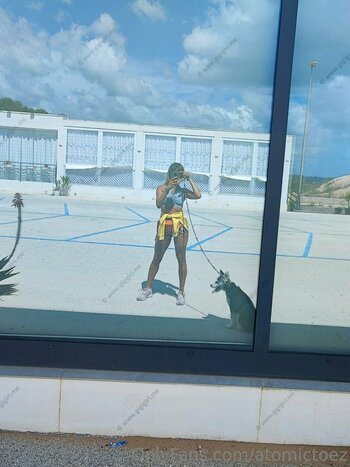 atomictoez / atomictoezz Filtraciones OnlyFans Foto 8