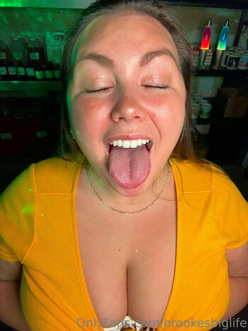 brookesbiglife / bestlifebybrooke Filtraciones OnlyFans Foto 4