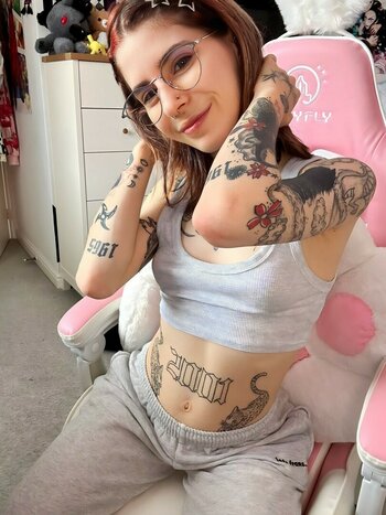 https.kiiro / irlkiiro Filtraciones OnlyFans Foto 3