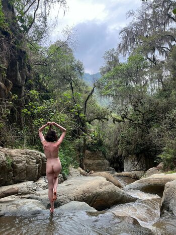 kittynippyhippie / littlenippyhippie Filtraciones OnlyFans Foto 23