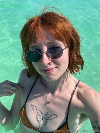 kittynippyhippie / littlenippyhippie Filtraciones OnlyFans Foto 31