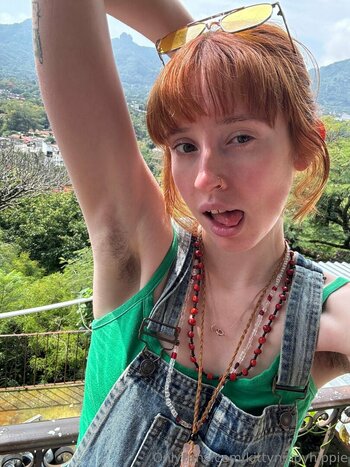 kittynippyhippie / littlenippyhippie Filtraciones OnlyFans Foto 42
