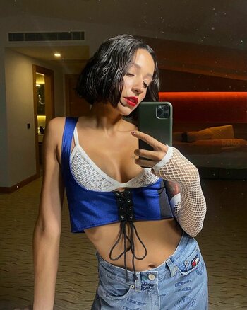 Zeynep Bastık / zeynepbastik Filtraciones Foto 23