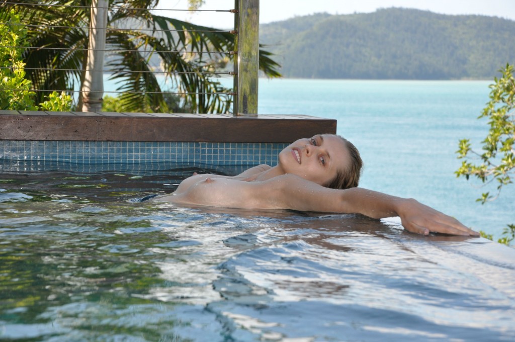 Teresa Palmer Desnuda 17