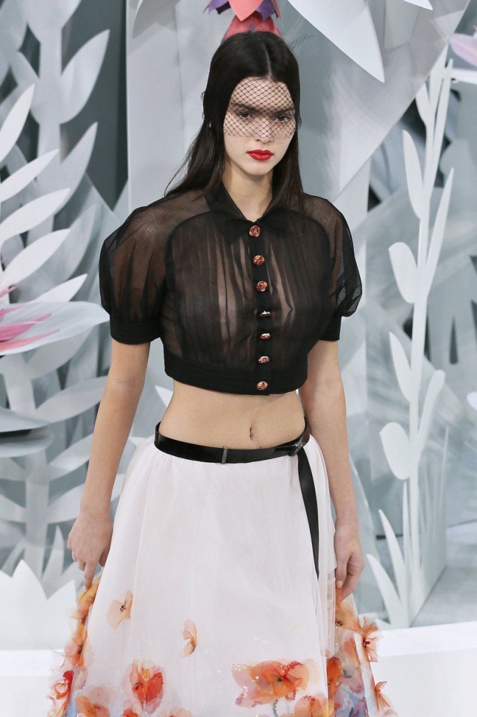 Tetas de Kendall Jenner 08