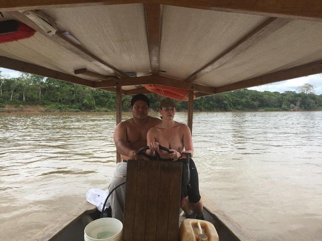 Chelsea Handler Naked 02