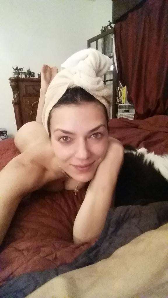 Adrianne Curry Naked 08