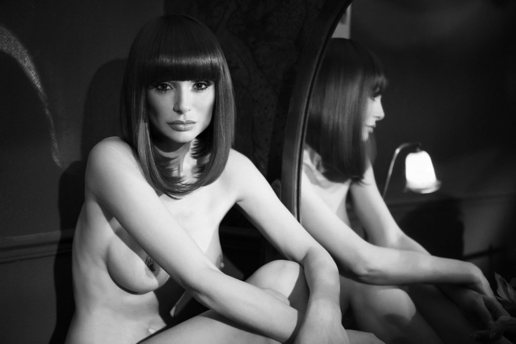 Andrea Lausevic Naked 04