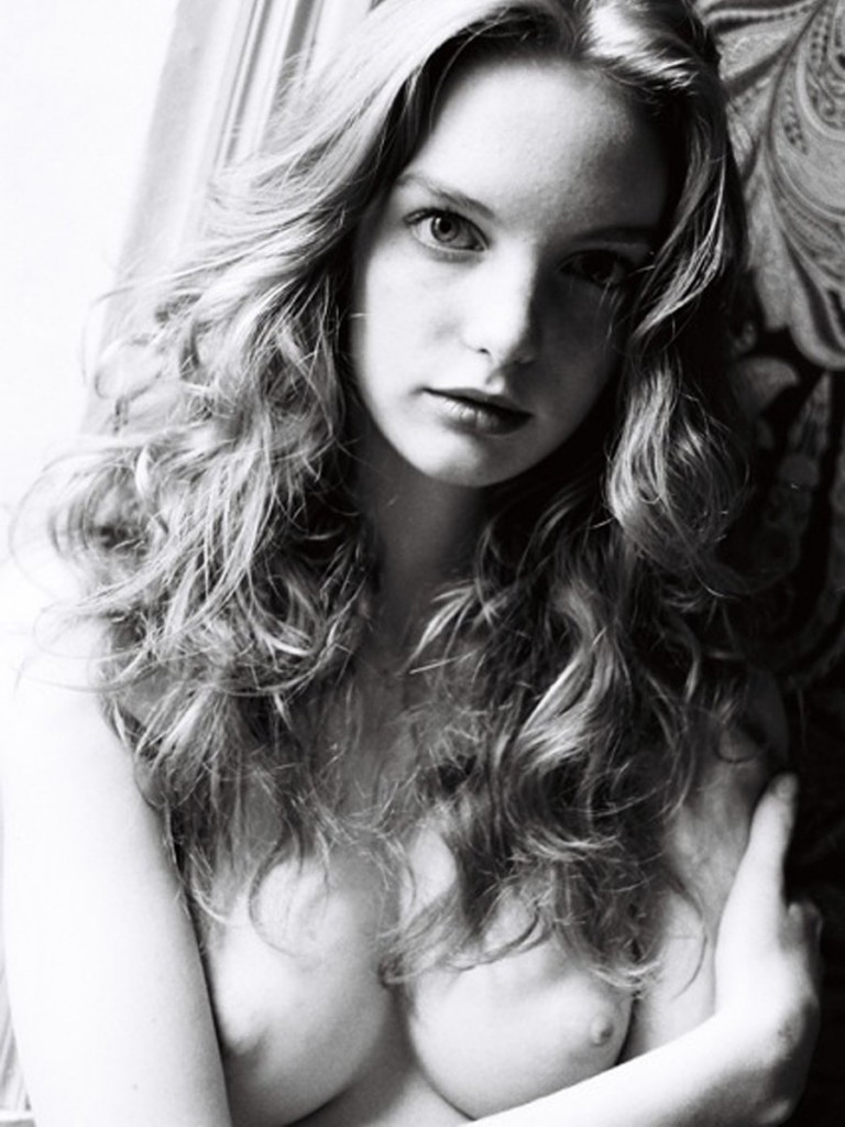 Clara Settje Desnuda 09