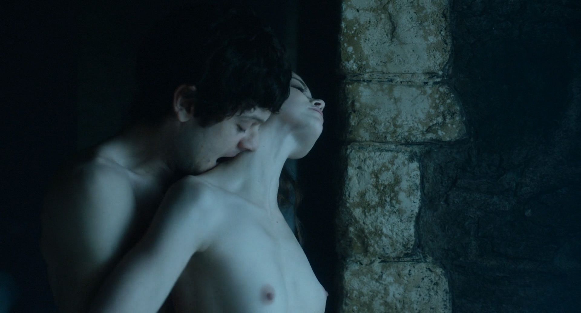 Charlotte-Hope-Naked-3