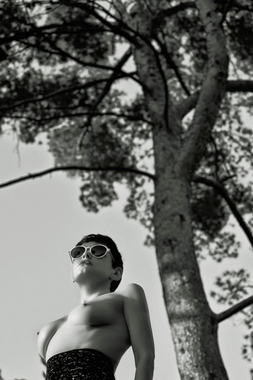 Rose-McGowan-Nude-2