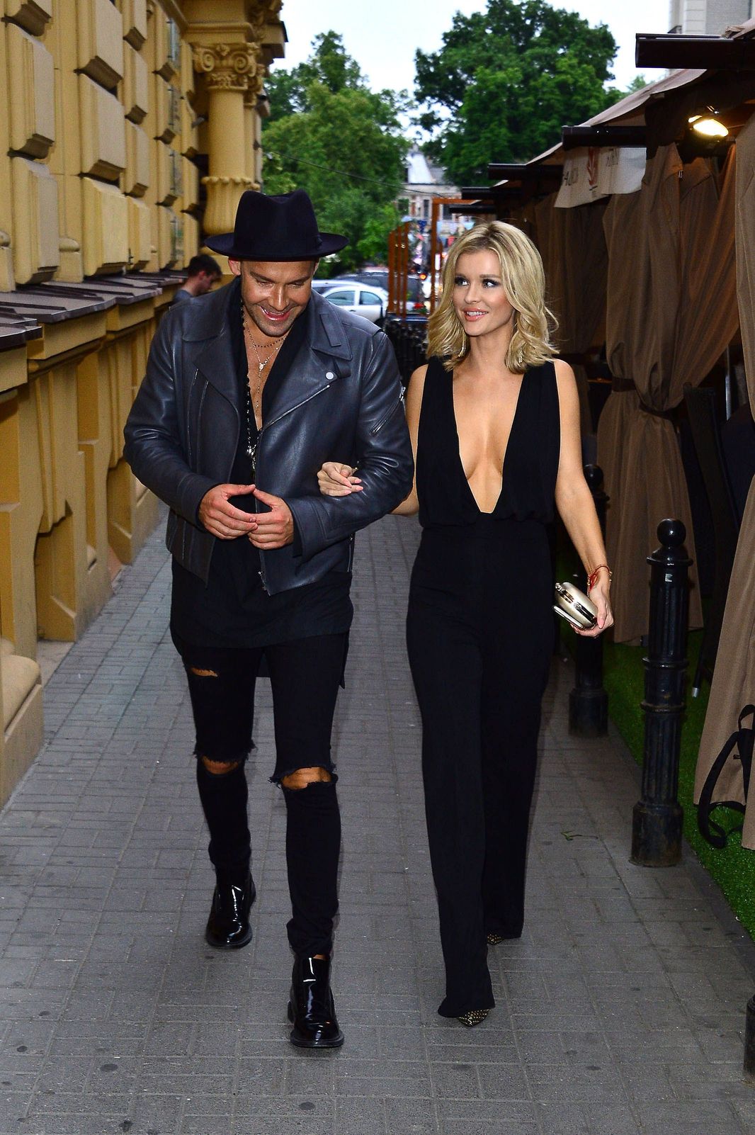 Joanna-Krupa-Cleavage-7
