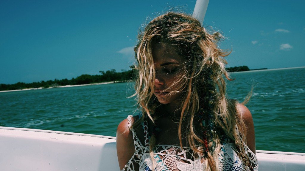 Ashley-Benson-Tits-11