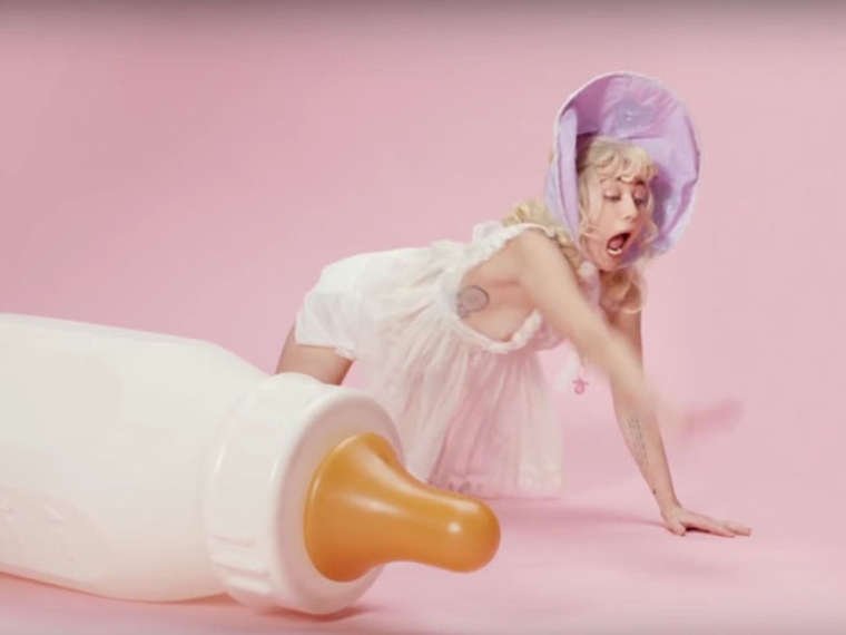 Miley-Cyrus-Sexy-12