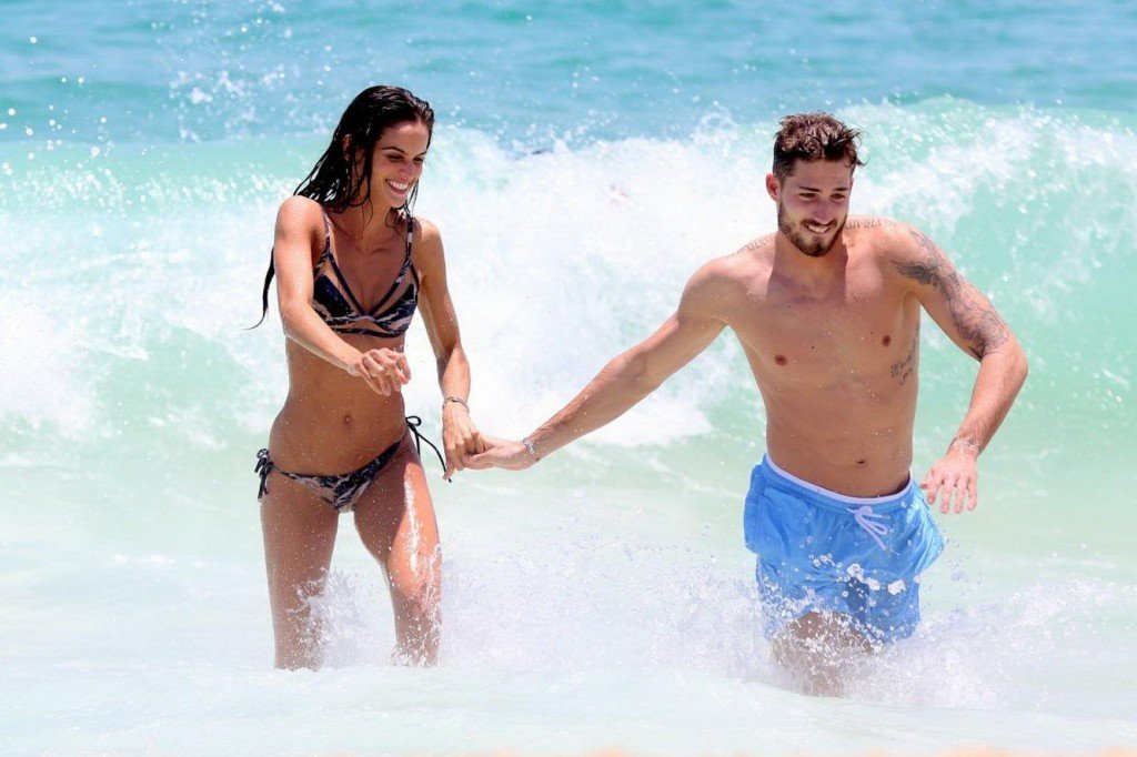 Izabel-Goulart-Sexy-Topless-11-thefappening.so.jpg