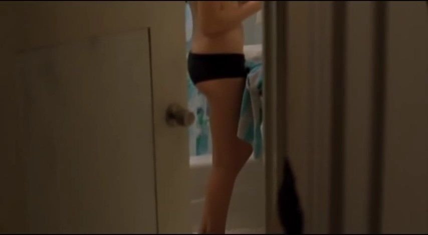 Willa Holland Sexy8