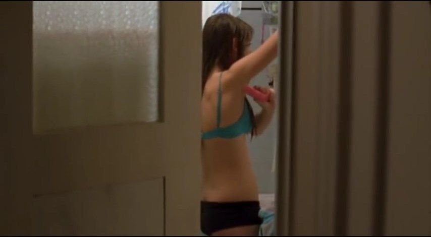 Willa Holland Sexy9