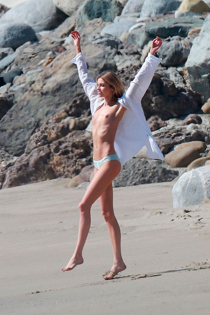 Stella Maxwell Topless2