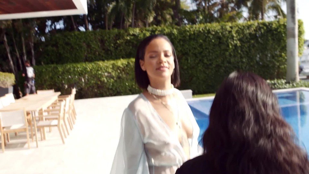 Rihanna See Through BTS 2
