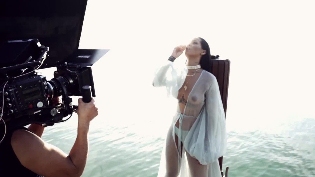 Rihanna See Through BTS 9