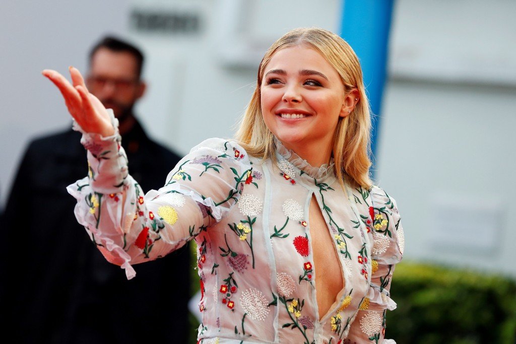 Chloe Grace Moretz Sexy 2