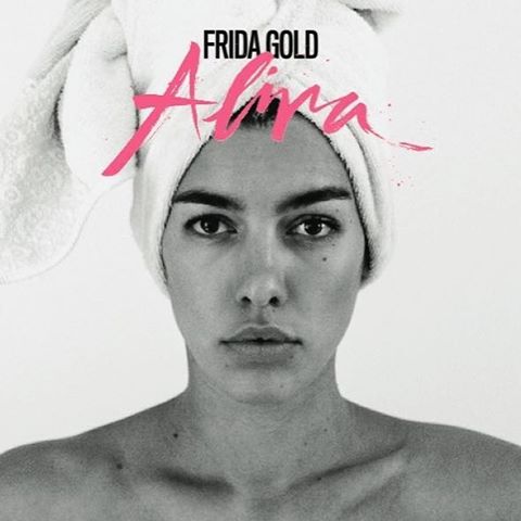 Alina Süggeler Sexy 3