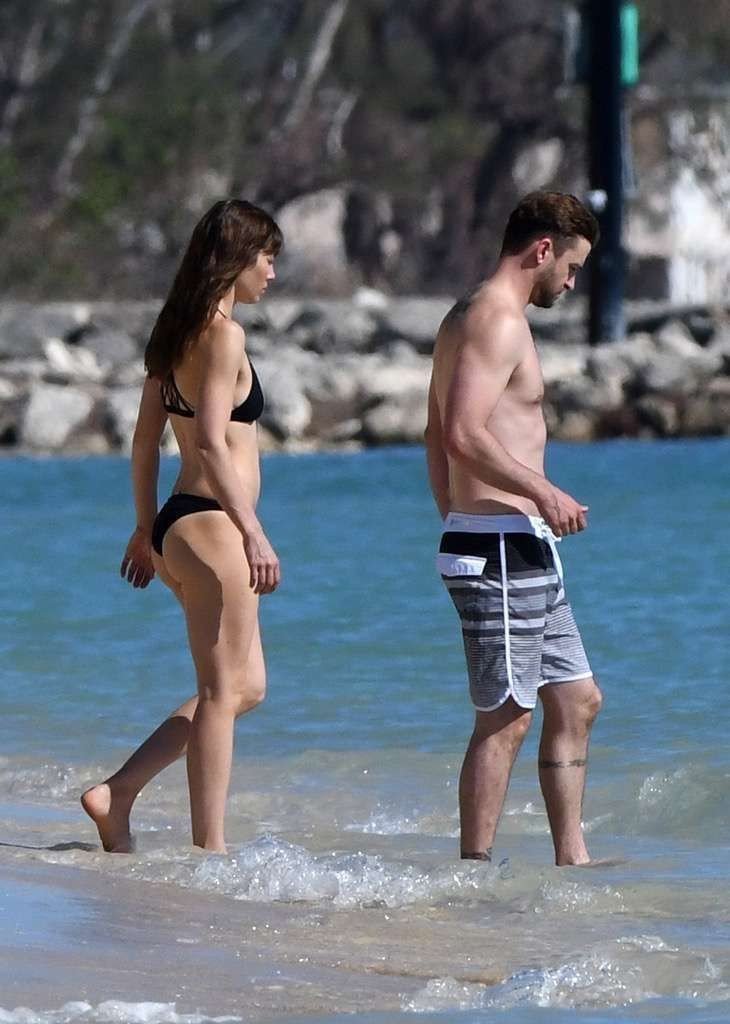 Jessica Biel Sexy 37