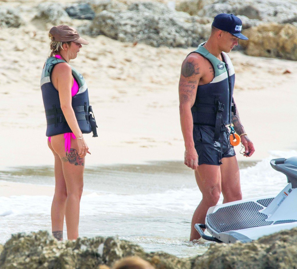 Olivia Buckland Sexy 19