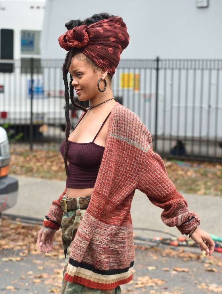 Rihanna Pokies 2