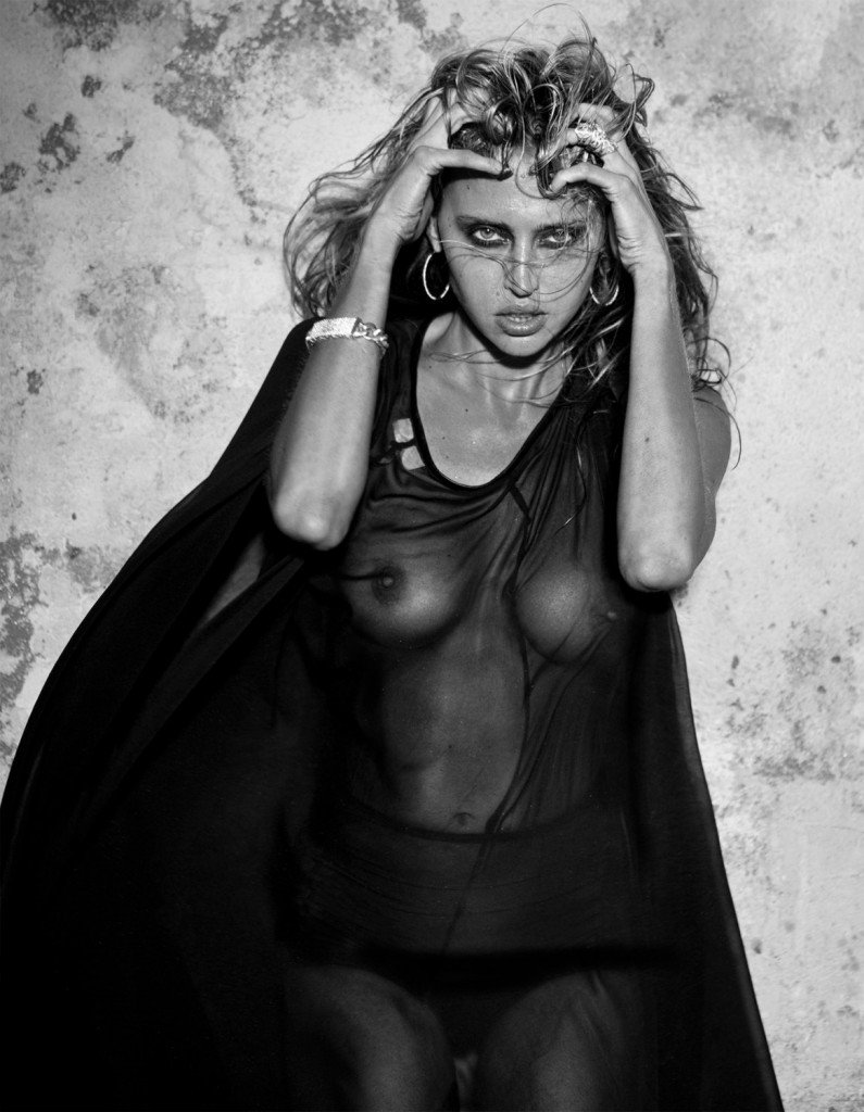 Estella Warren Transparente y Sexy thefappening.so 5