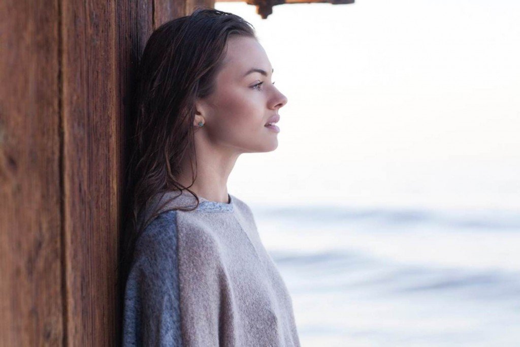Olivia Frischer Desnuda y Sexy 2 thefappening.so