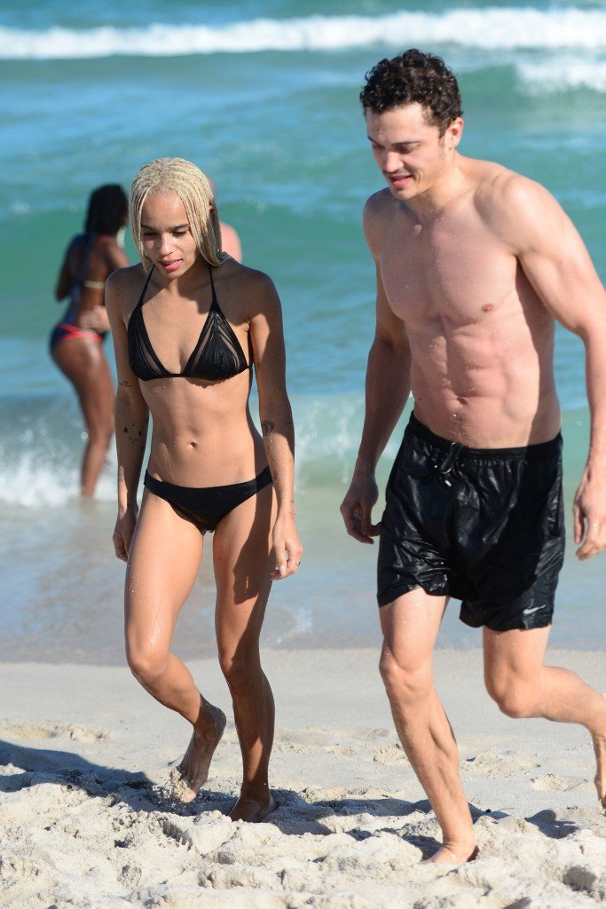 Zoe Kravitz Sexy thefappening.so 5