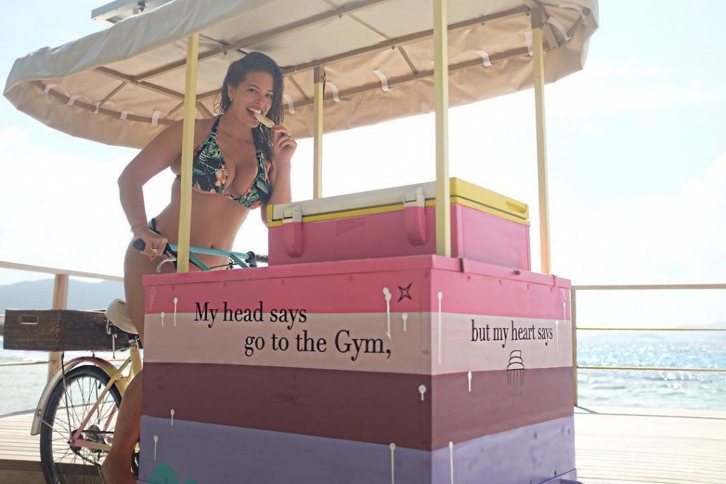 Ashley Graham Sexy thefappening.so 3