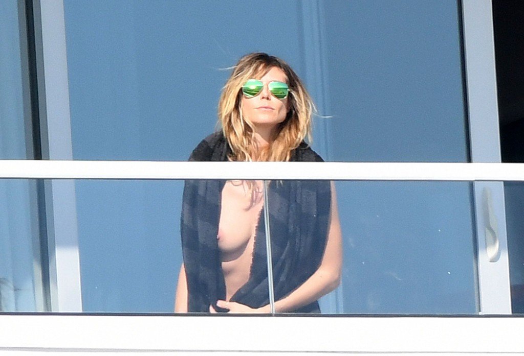 Heidi Klum Topless 41 thefappening.so