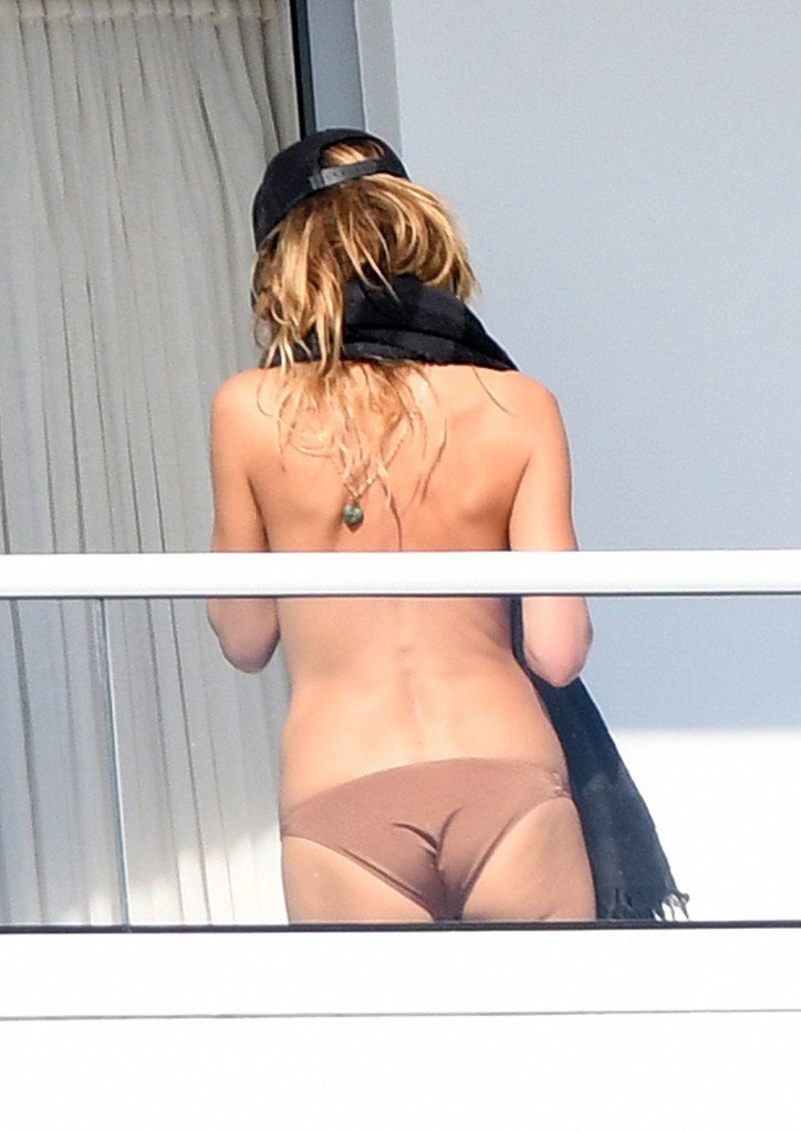 Heidi Klum Topless 43 thefappening.so