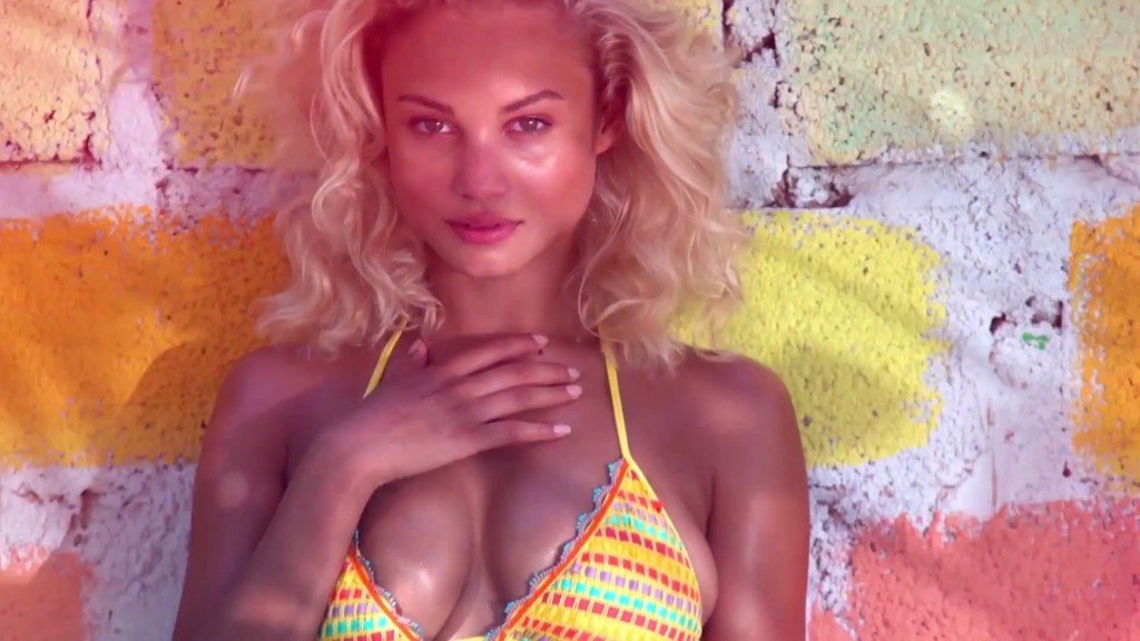 Rose Bertram Sexy Topless 12 scr thefappening.so