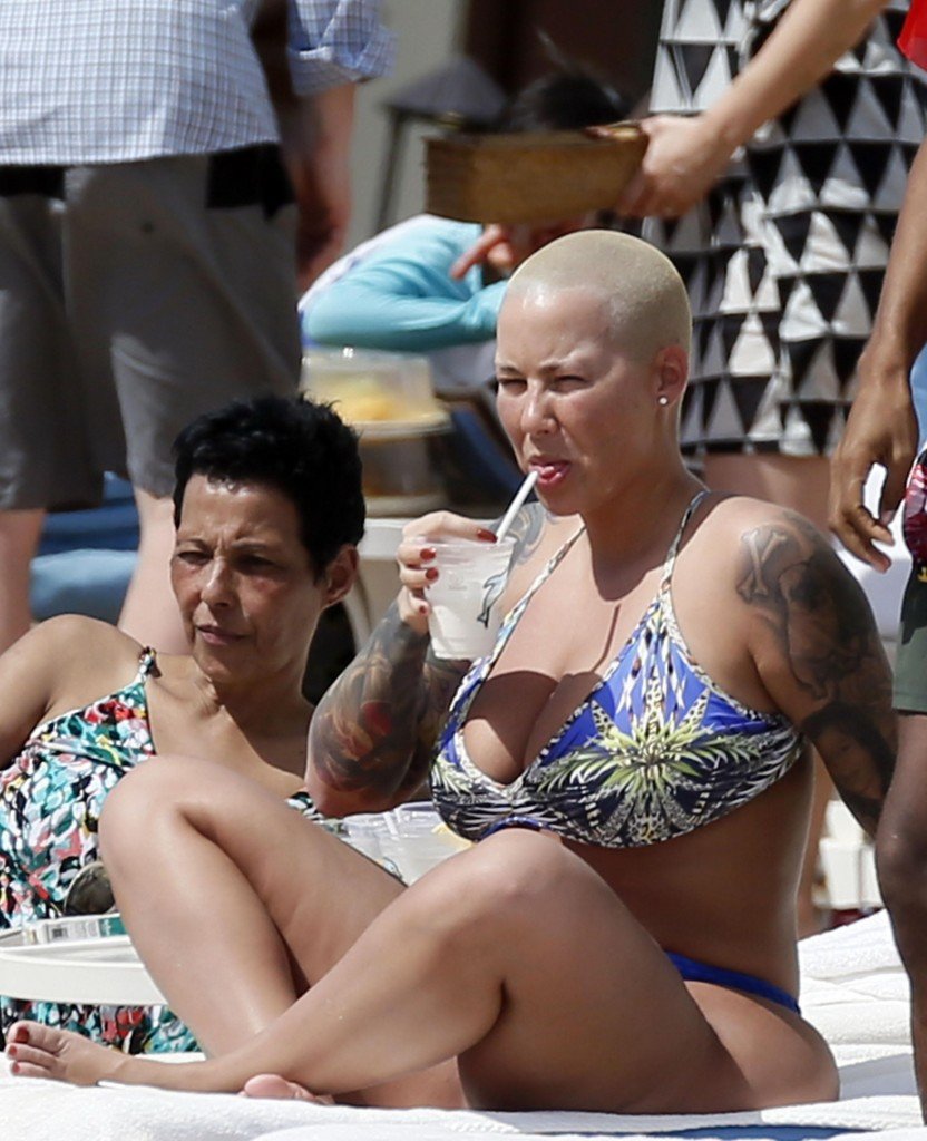 Amber Rose Sexy thefappening.so 13