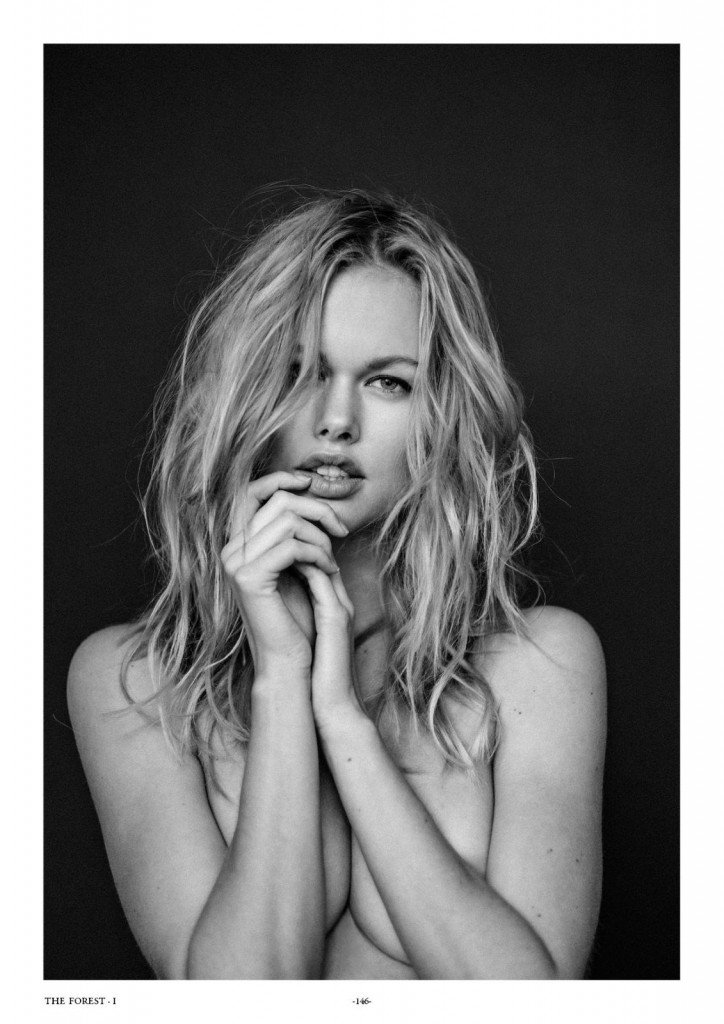 Emma Stern Transparente y Sexy 7