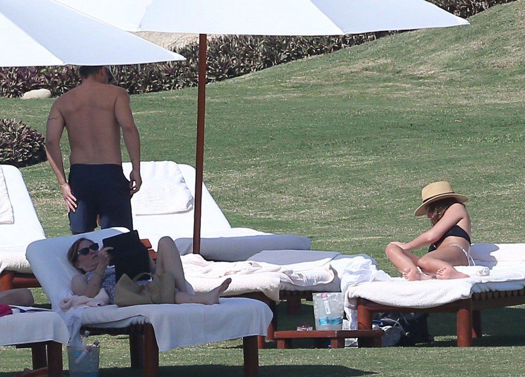 Jessica Alba Sexy 25 thefappening.so