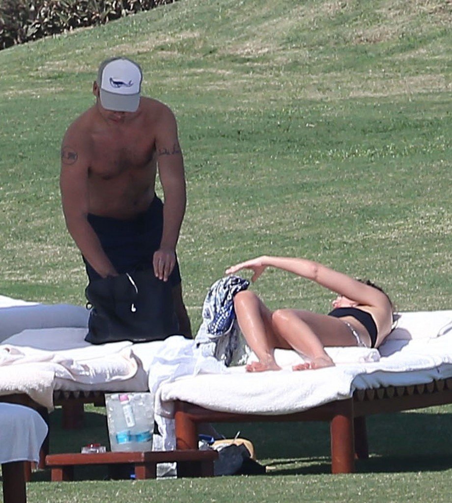 Jessica Alba Sexy 30 thefappening.so